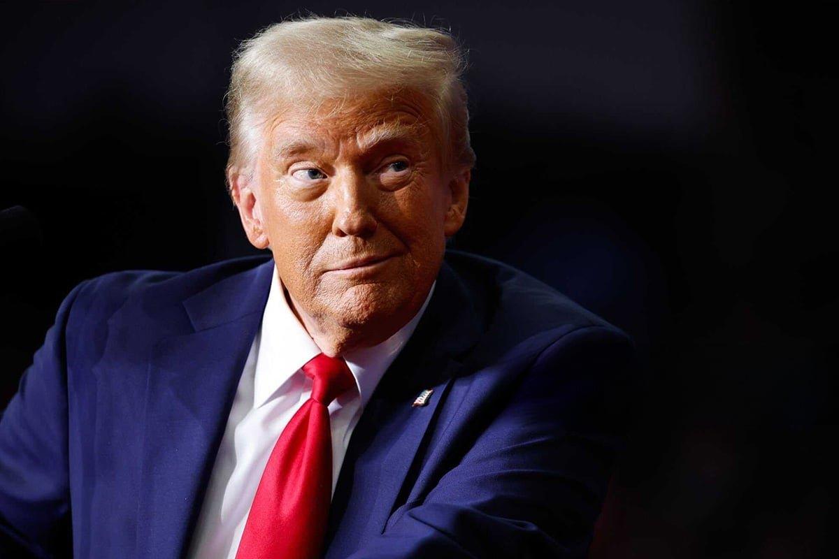 Trump Embraces Cryptocurrency, Navigating Political and Economic Landscapes