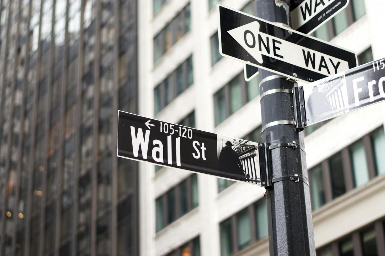 Institutional Investors Now Control Nearly Three-Quarters of Crypto Spot Trading, Taming Market Swings