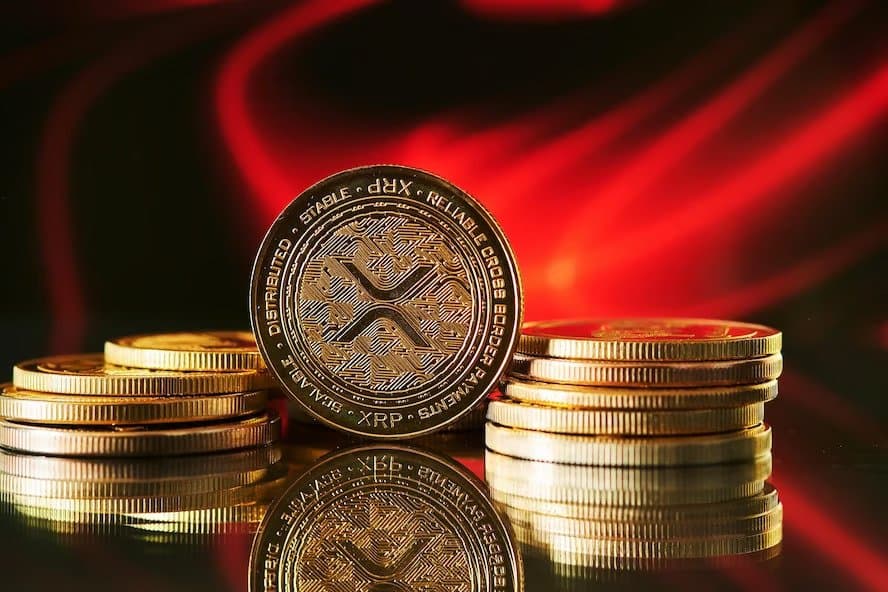 XRP traders eye $1.64 as whales drain exchange reserves