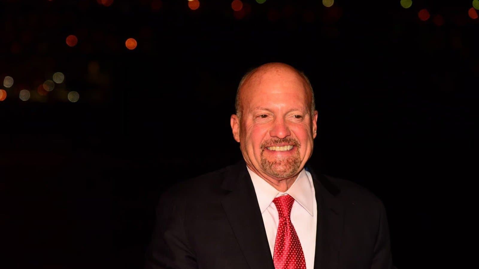 Bitcoin climbs $2,500 after Jim Cramer announces his exit