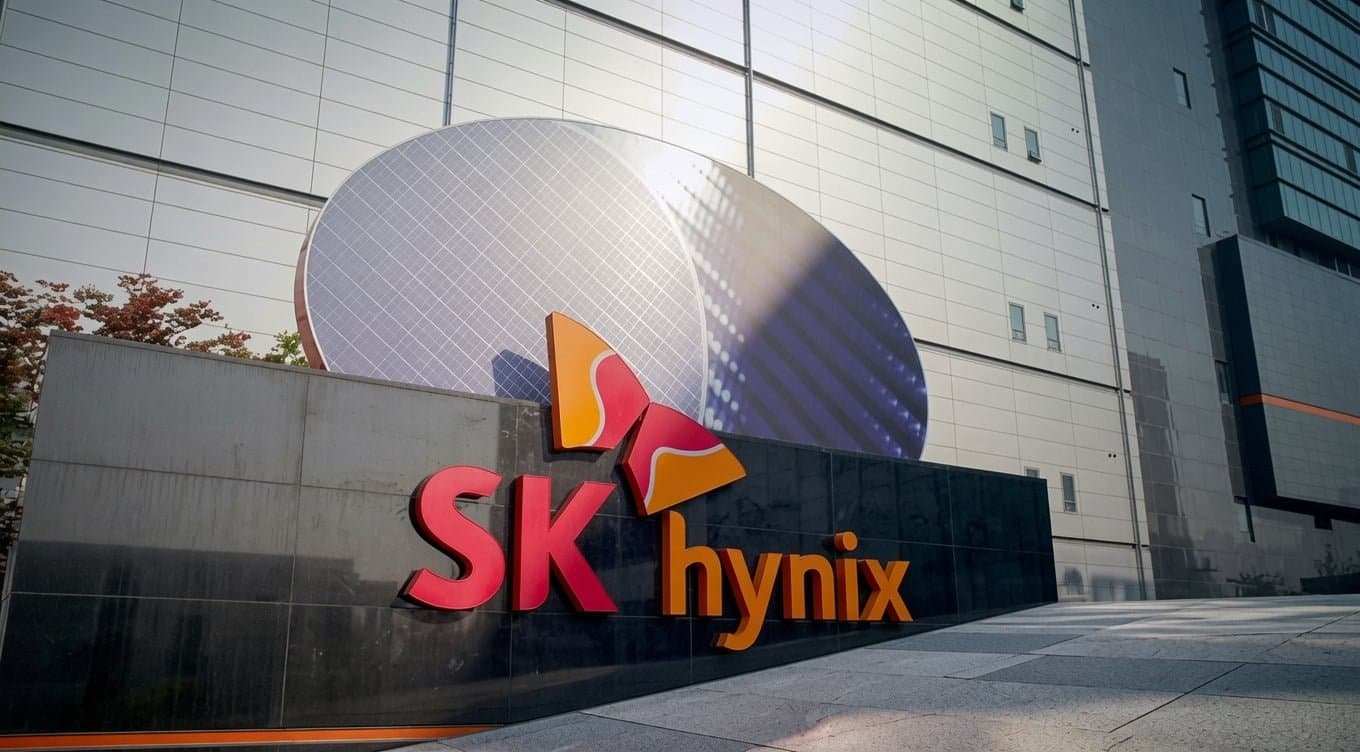 SK Hynix Shares Slide Nearly 5% Amid Growing Market Concerns Ahead of Q2 Earnings