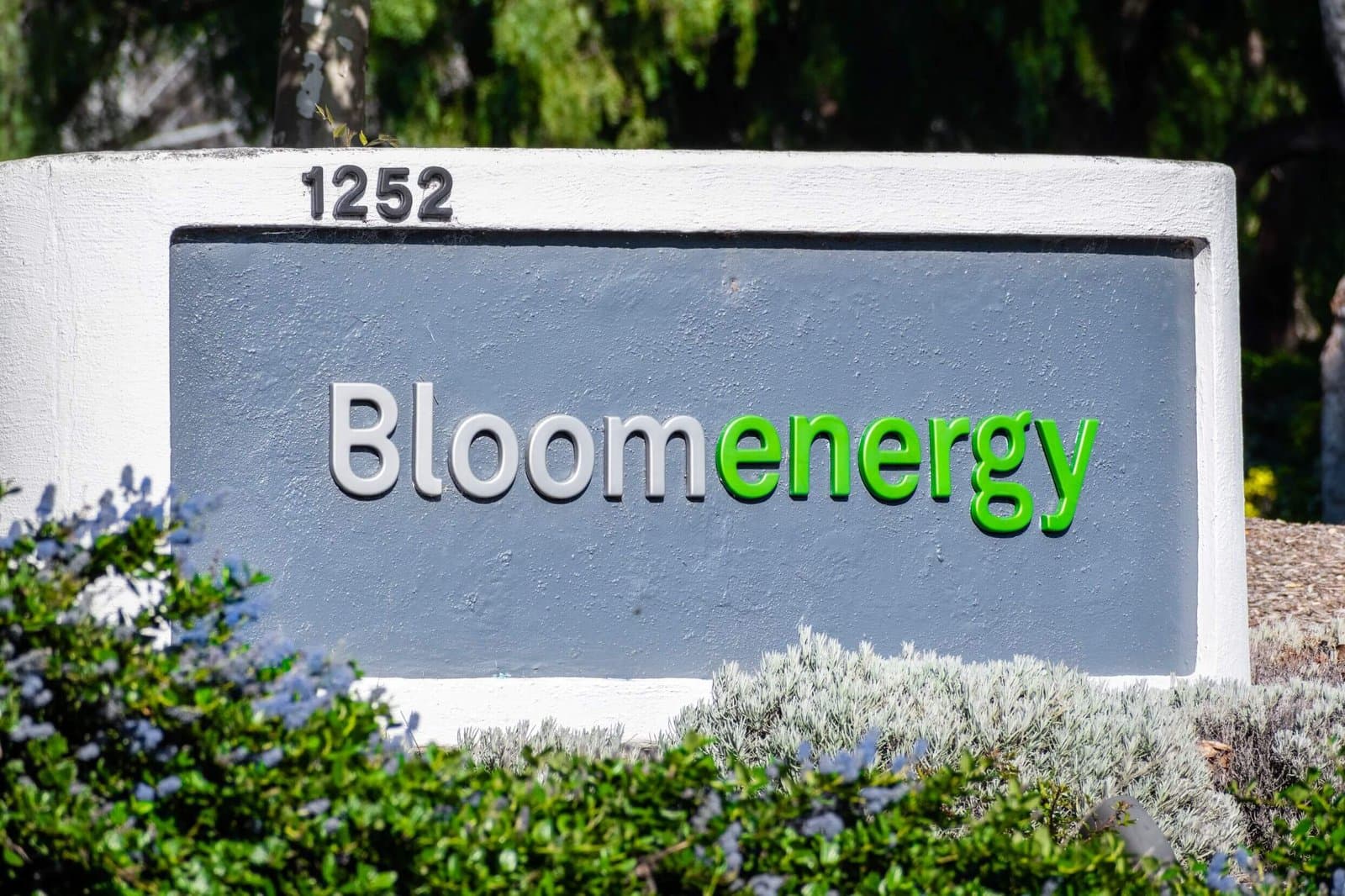 Analysts See Potential in Bloom Energy Stock After 14% Decline