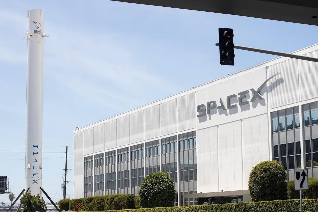 Short Selling Hits a 10-Day Peak as SpaceX Stock Dips Ahead of First Earnings Report
