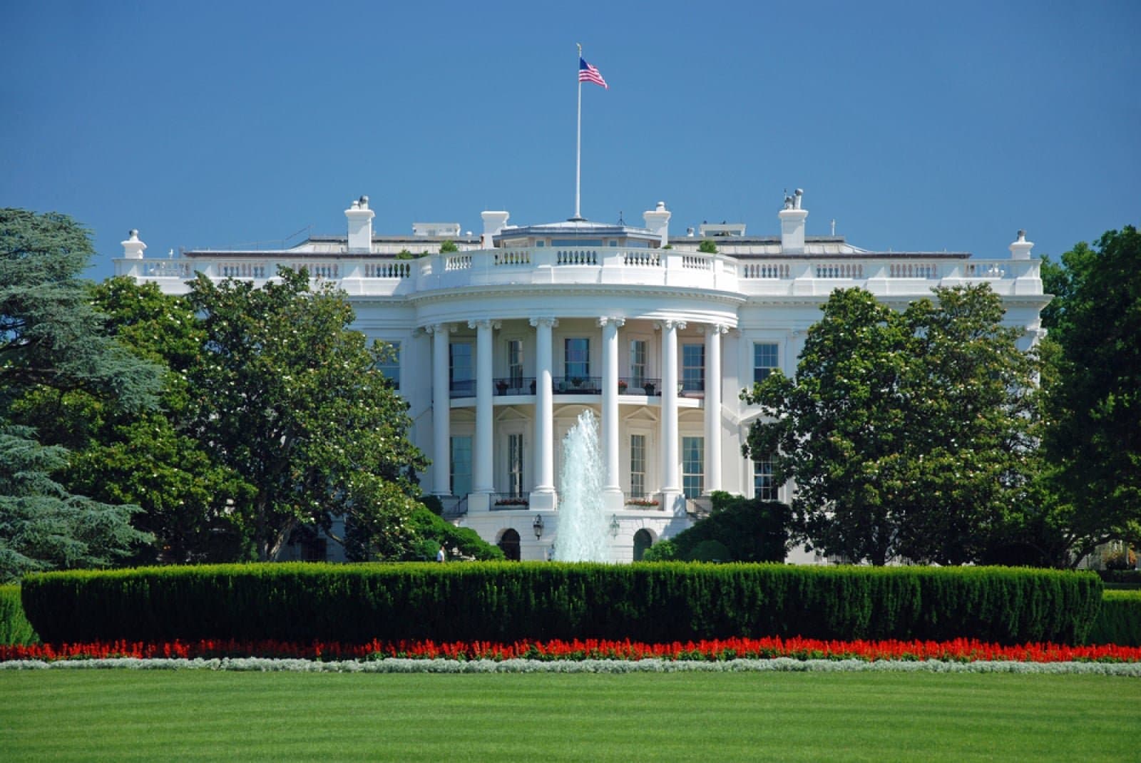 Upcoming Week Critical for Clarity Act's Future, Says White House Advisor