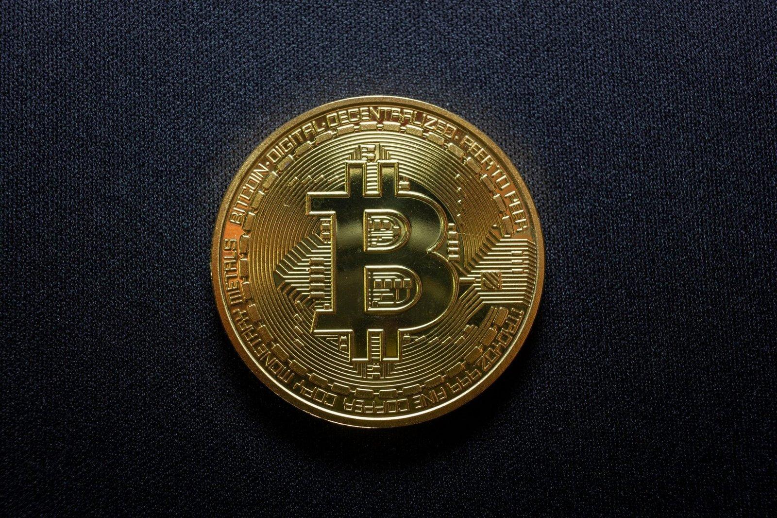 Disagreement Among U.S. Agencies Over Bitcoin Reserve Management