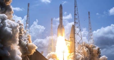 Amazon's Project Kuiper Aims to Challenge Starlink with Satellite Network for Mobile Internet