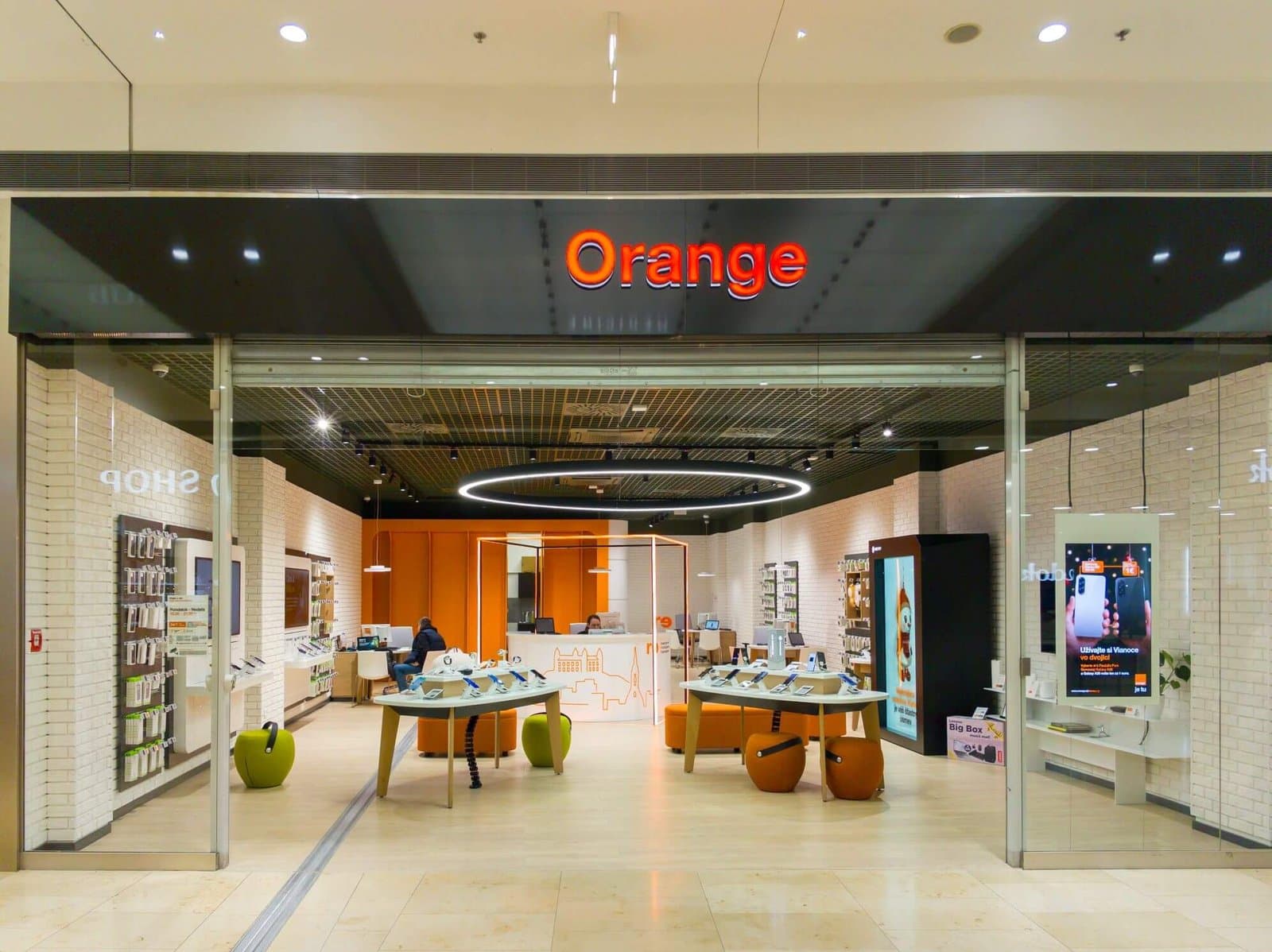 Orange Shares Rise as African Market Drives Strong First-Half Results and Boosted Outlook