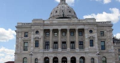 Minnesota Outlaws Crypto Kiosks After Nearly $1 Million Lost in Scams