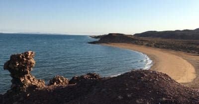 Explosions on Larak Island Heighten Tensions in Strait of Hormuz