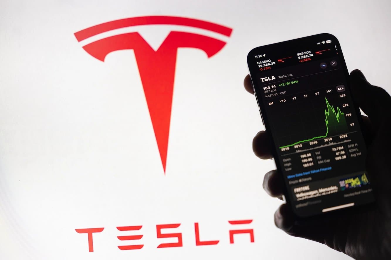 Deutsche Bank Sets Bullish Price Target for Tesla Shares
