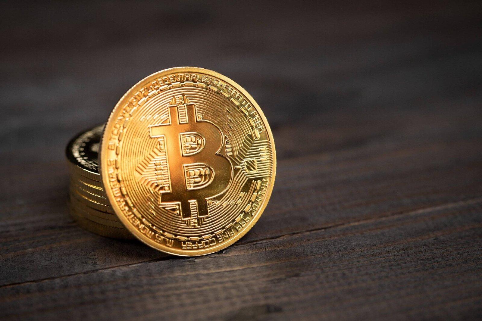 U.S. Airstrikes on Iran Coincide with Stable Bitcoin Price Near $64,000