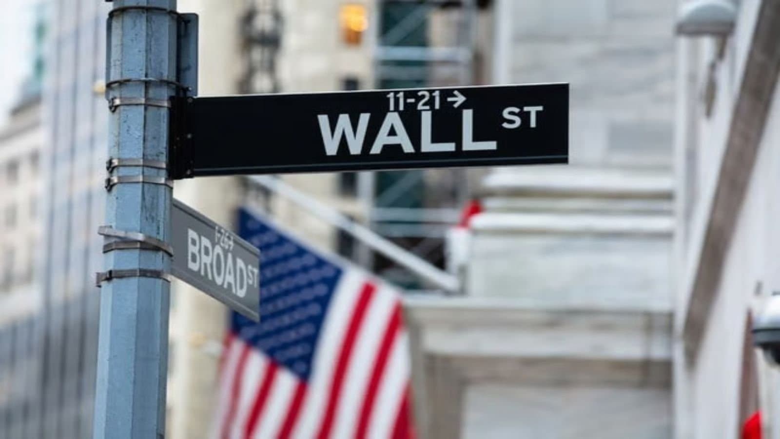 AI's Biggest Winners: Why Palantir and Amazon Top the Charts as Earnings Season Rolls On