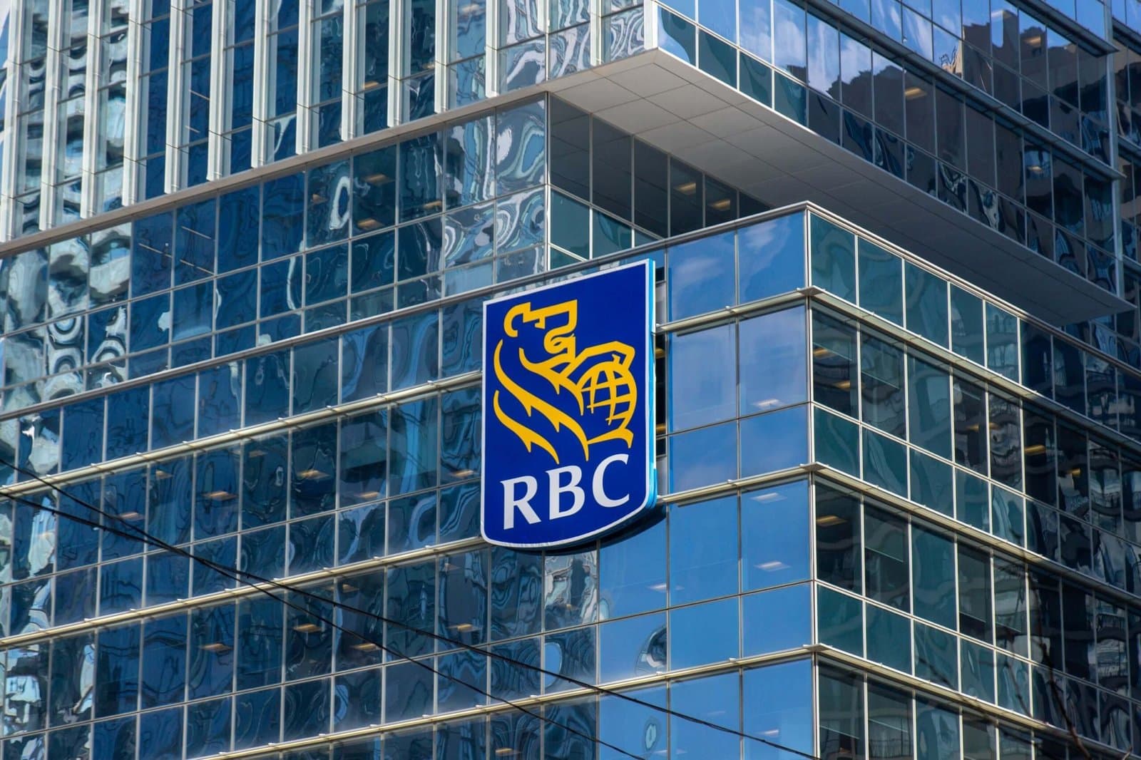 Royal Bank of Canada Shares Reach Record Levels Amid Strong Earnings