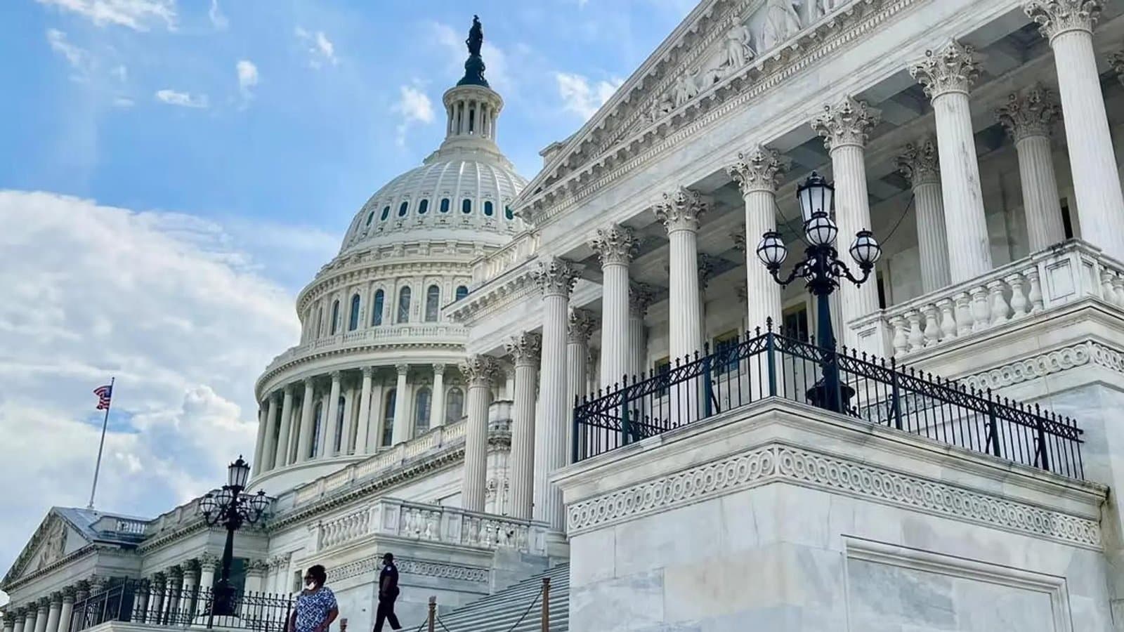 Senate Delays Crypto Clarity Act Amid Focus on Russia Sanctions and Nominations