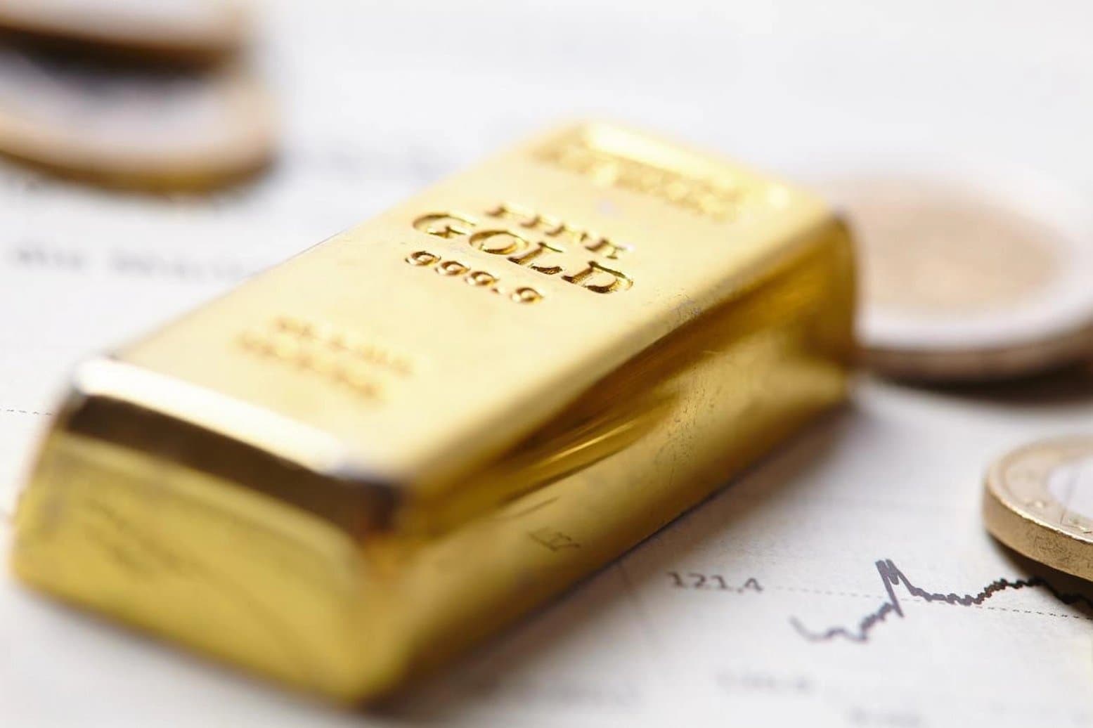 SPDR Gold Shares ETF Experiences Significant Withdrawals Amid Price Decline