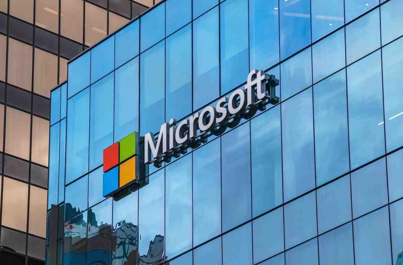DA Davidson Maintains Buy Rating and $550 Target for Microsoft Stock