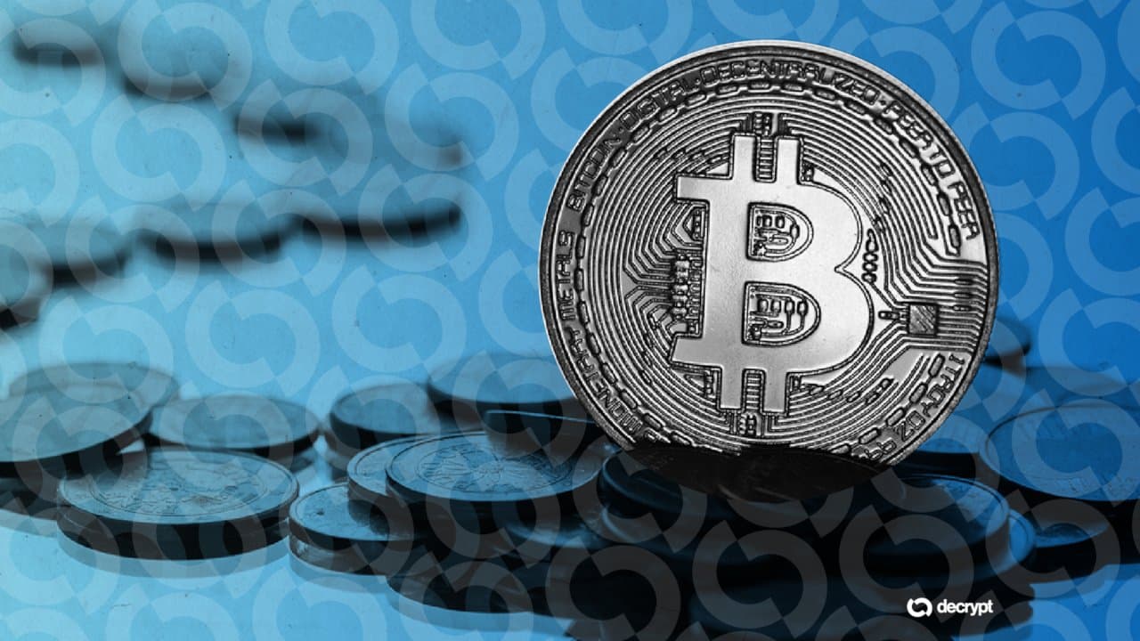 Bitcoin Approaches $63K While Long-Term Holders Face Losses