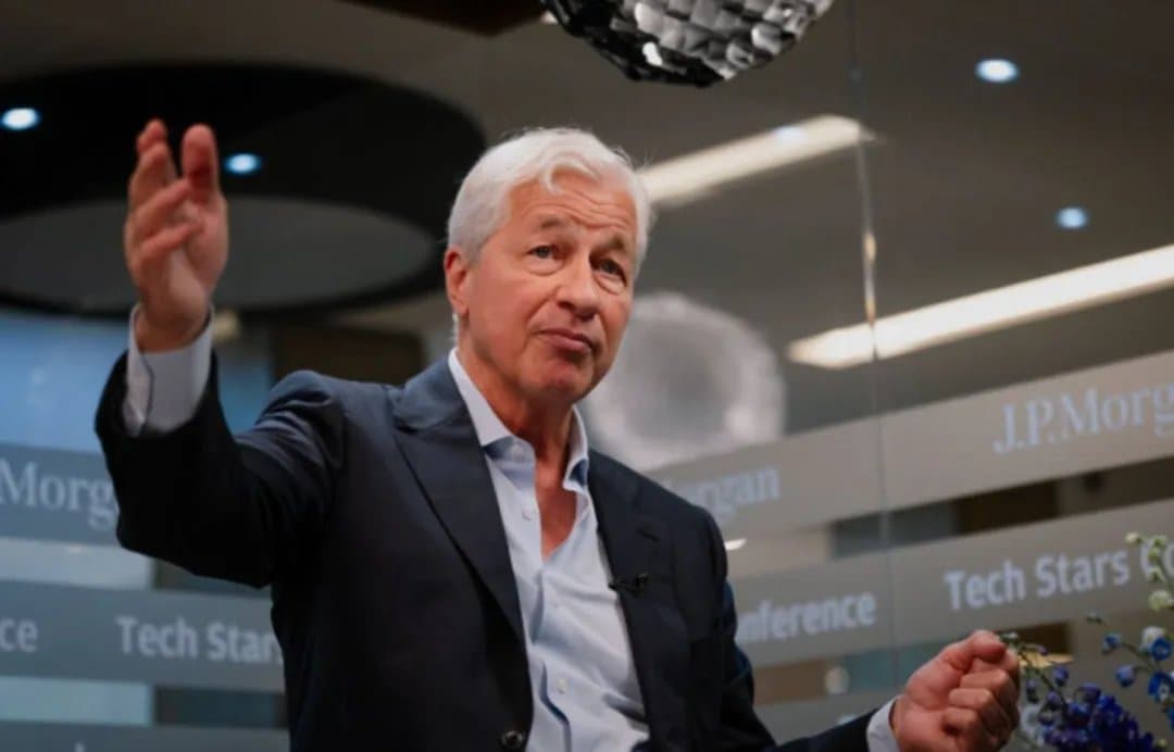 Jamie Dimon Advises Against Buying Stocks and Long-Term Treasurys Now