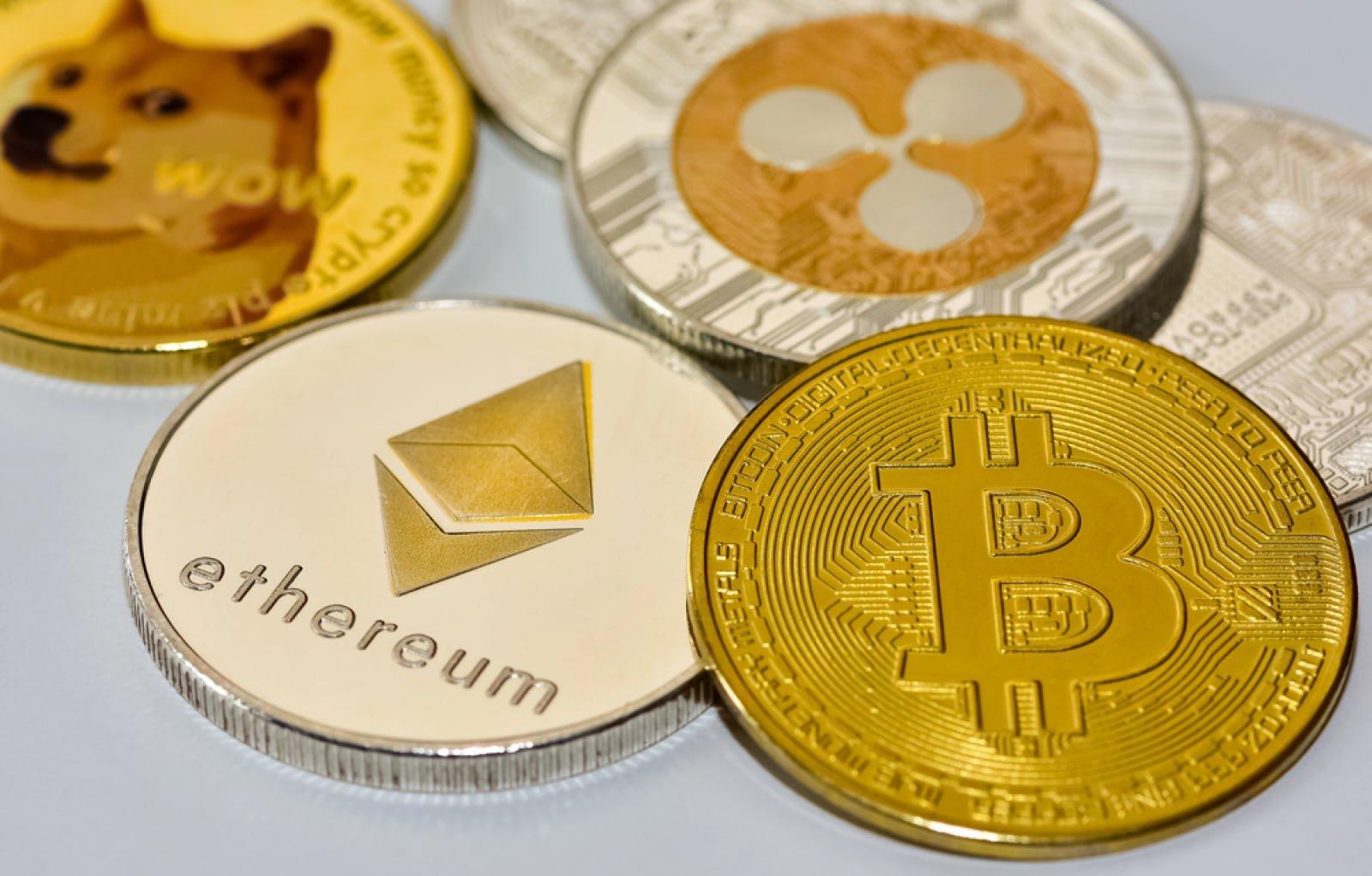 Market Performance Analysis for SHIB, XRP, HYPE, and SNY on July 3