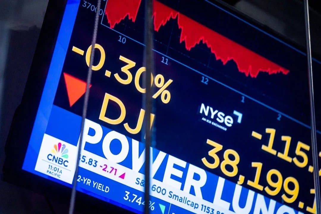 S&P 500 breaks past 7,700 as Iran deal hopes and AI earnings fuel Wall Street rally