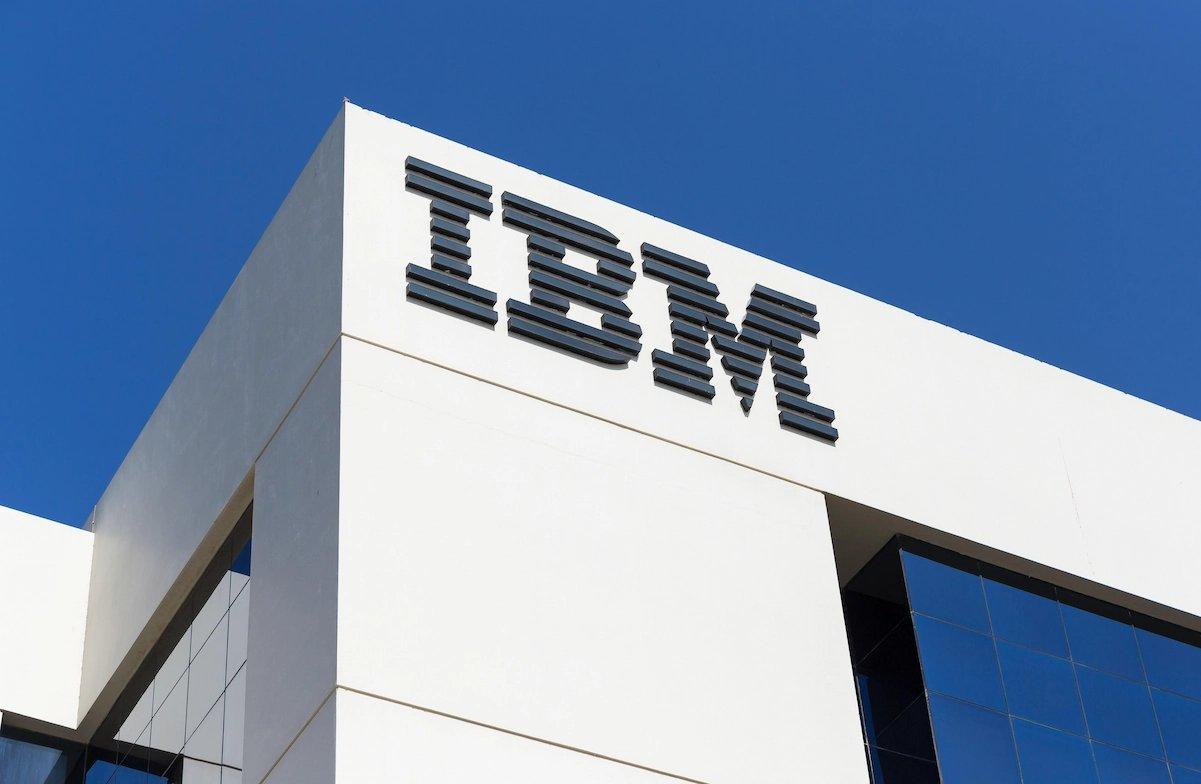 Bank of America Analyst Increases IBM Price Target to $330