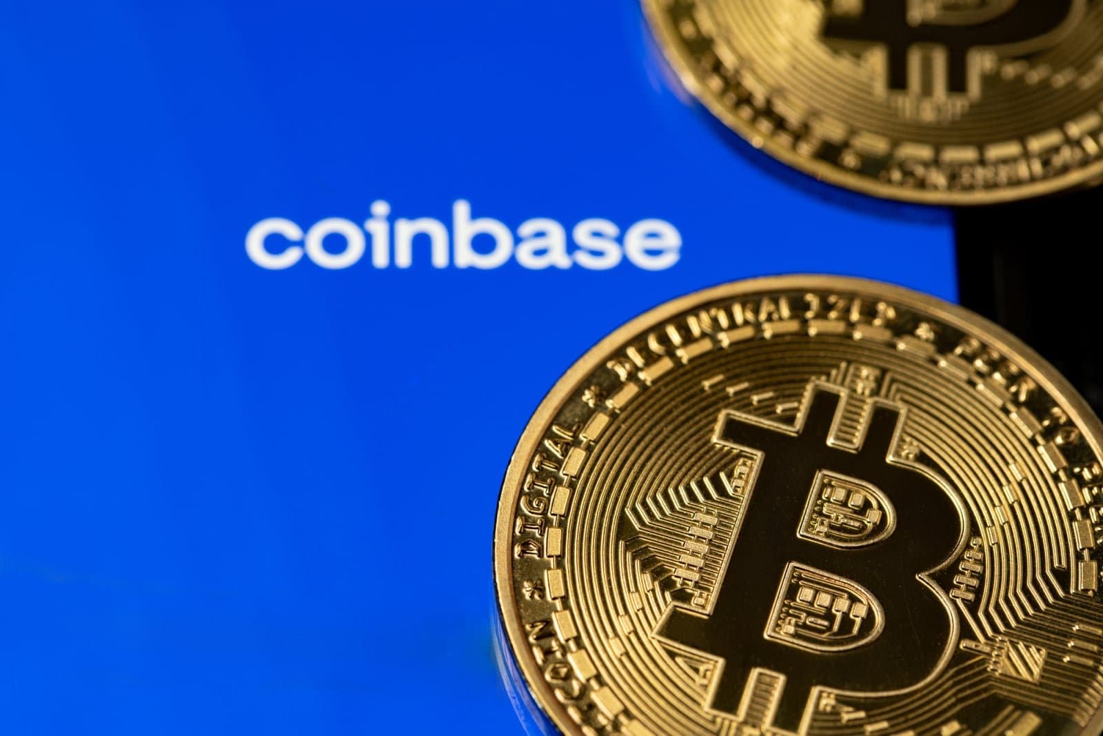 Coinbase CEO Refutes AI Mining Threat to Bitcoin Value