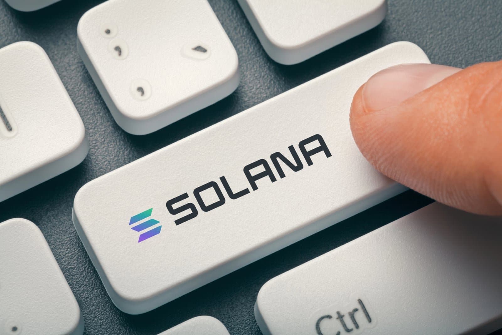 Solana Co-Founder Reveals Multi-Year Plan for Full Decentralization