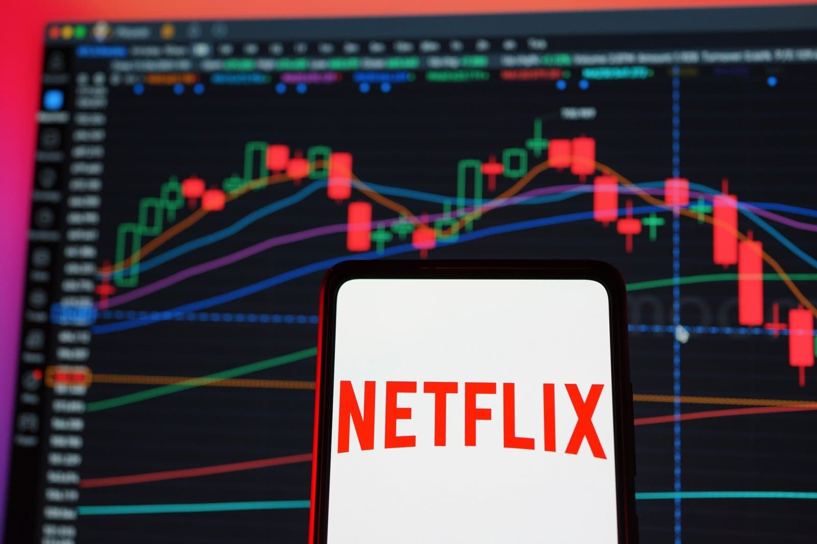 Netflix Shares Dip as $500M Walking Dead Licensing Deal Stirs Advertising Margin Concerns