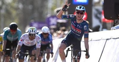 Tim Merlier Claims Third Stage Win as Pogačar Holds Tour Lead