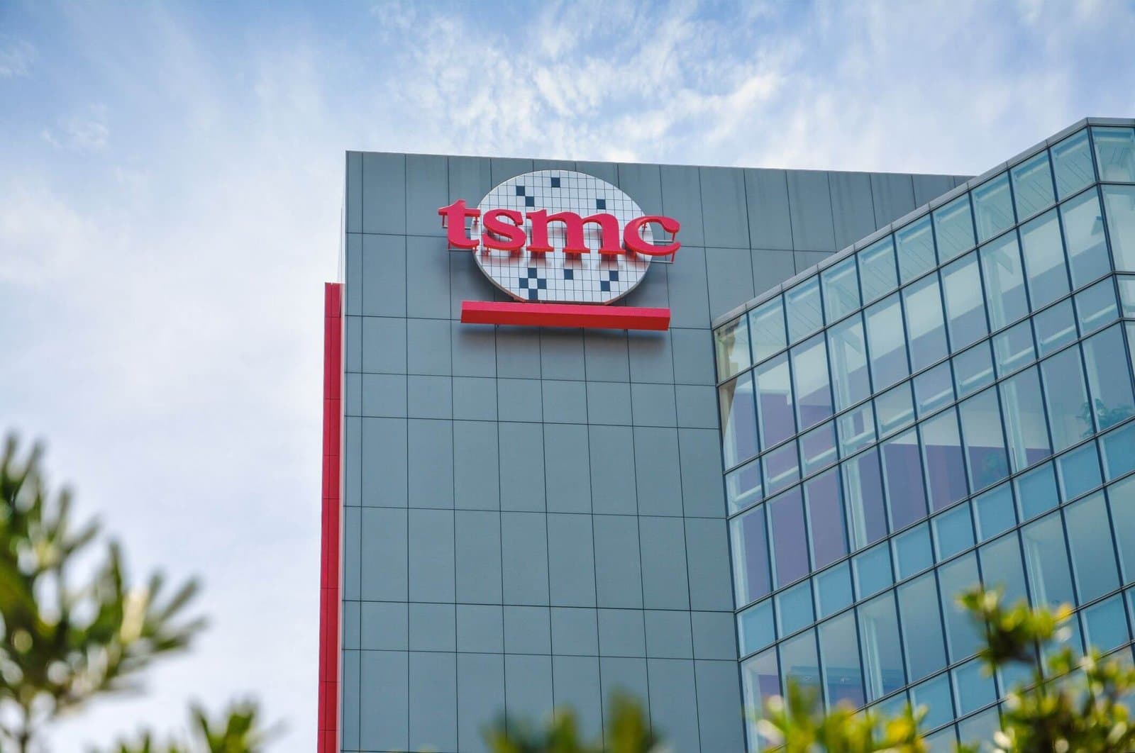 TSMC Reports 68% Revenue Growth for June, Stock Gains