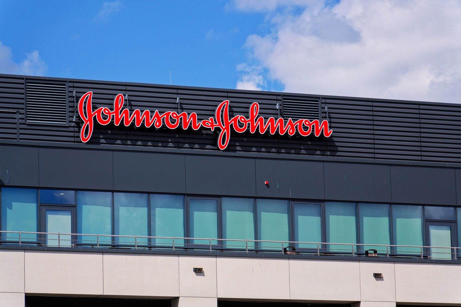 Johnson & Johnson Shares Reach Record Levels with Analyst Optimism