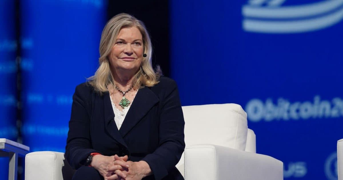 Lummis Pushes Senate Vote on Crypto Bill Before August Recess