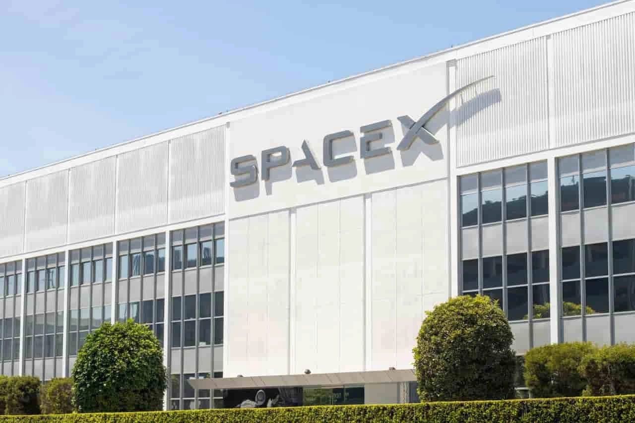 SpaceX Stock Plummets Below IPO Price for the First Time