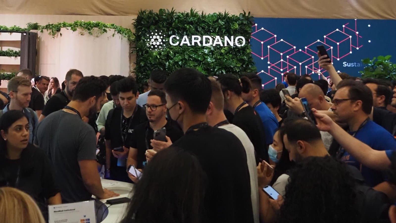 Cardano Activates First Community-Driven Van Rossem Hard Fork