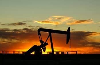 Oil Prices Tumble After Trump Calls Off Iran Strike to Focus on Nuclear Talks