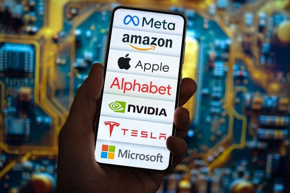 Michael Burry Highlights $1.65 Trillion Undisclosed Debt Among U.S. Tech Giants