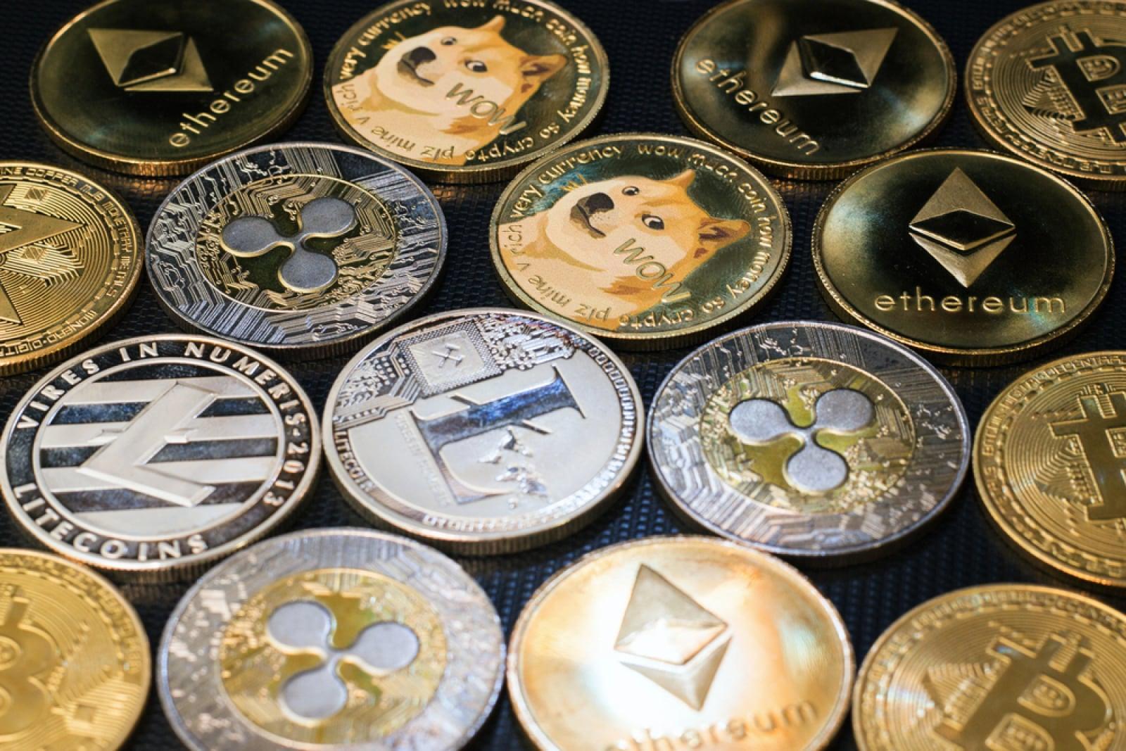 BTC, XLM, XRP, and HYPE Technical Outlook for July 1: Can Bulls Reclaim Key Support Levels?